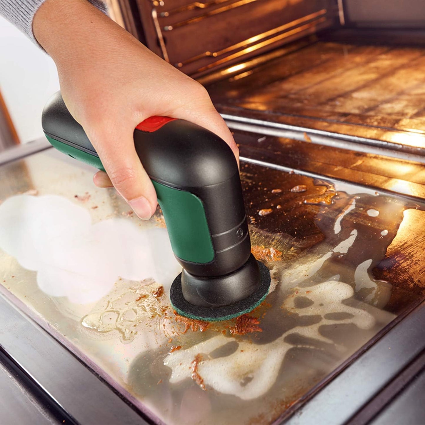 Bosch Elektro-Reinigungsbürsten-Set UniversalBrush (für Badezimmer Fliesen, Küchenherd, Pfannen, Töpfe und mehr; 10 Reinigungsaufsätze enthalten; 3,6 V integrierter Akku; Micro-USB-Kabel; in Tasche)